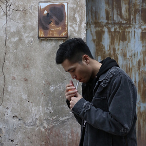 草莓视频污视频
